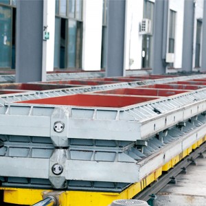 Moulding box for foundry of high pressure moulding line